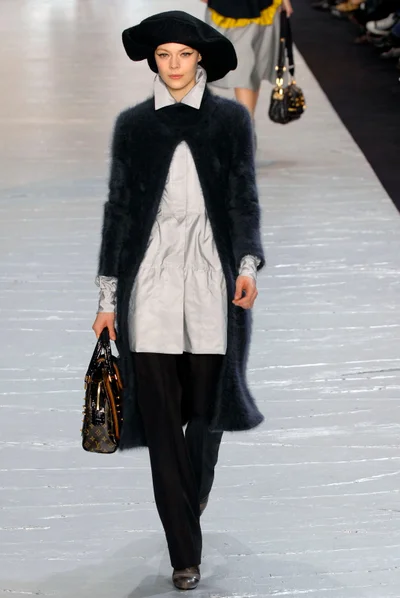 Look 7